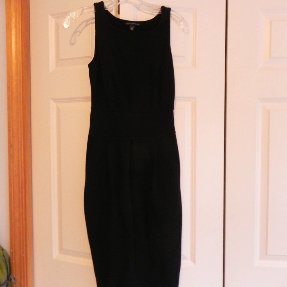 Banana Republic Sleeveless Black Sheath Dress Size 0 w/ pockets wedding guest